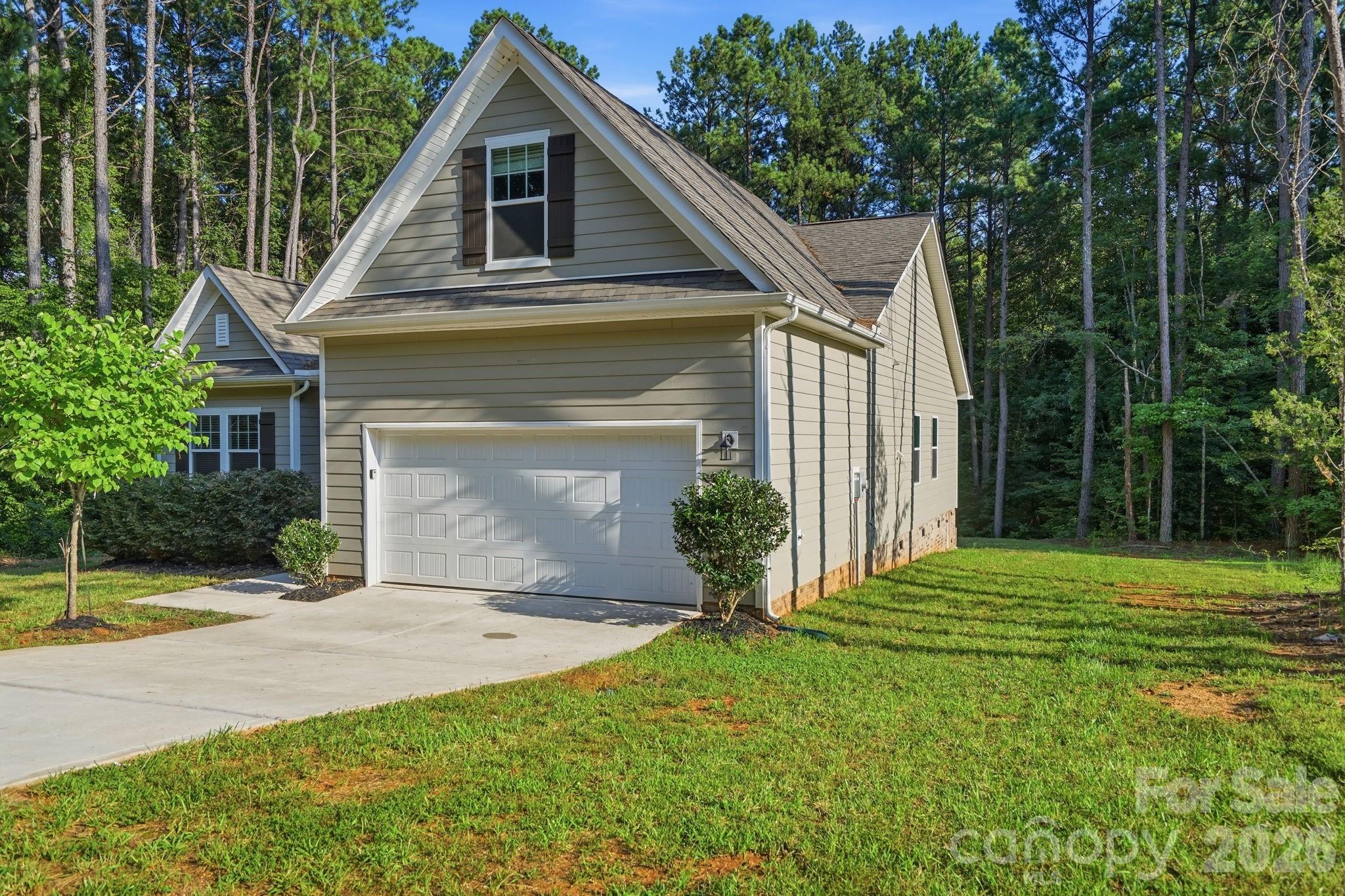8175 Long Island Road