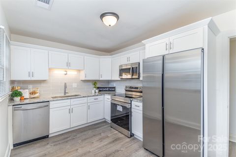 8322 Knights Bridge Road Charlotte NC 28210