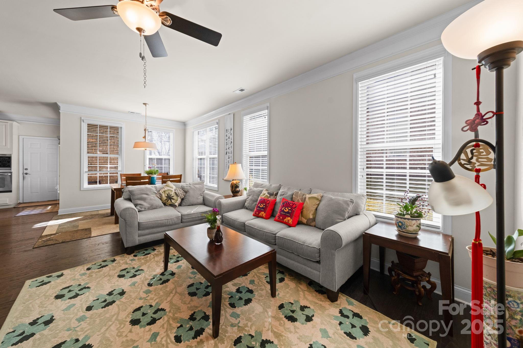 2251 EVERSHAM Drive NW