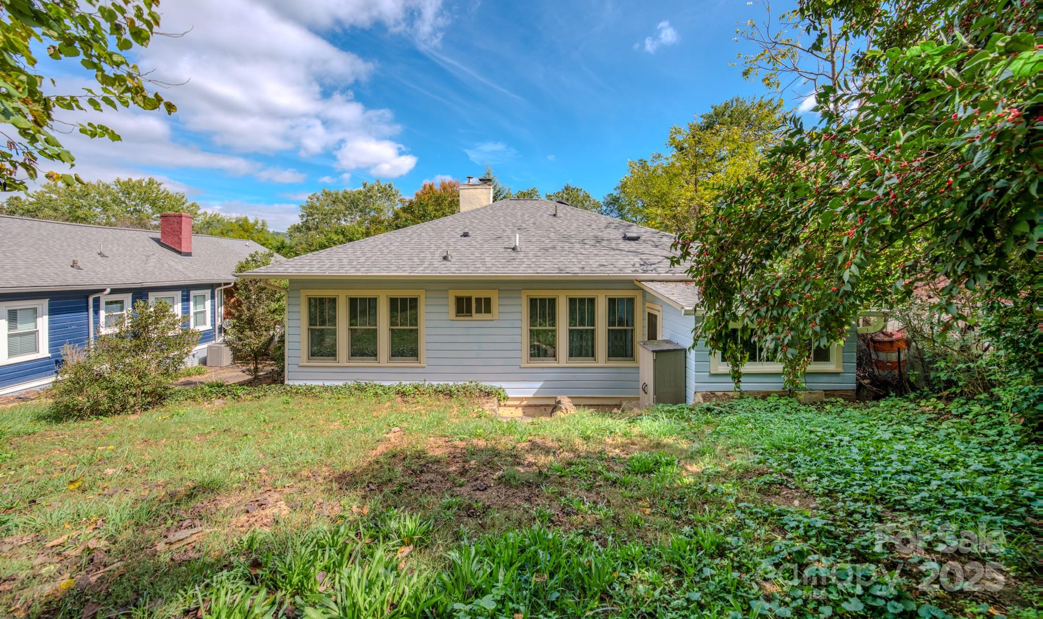 Larchmont Park - Residential