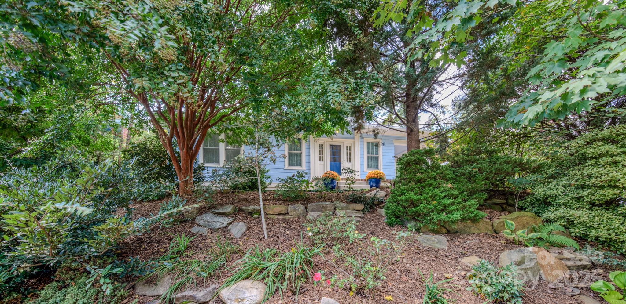 Larchmont Park - Residential