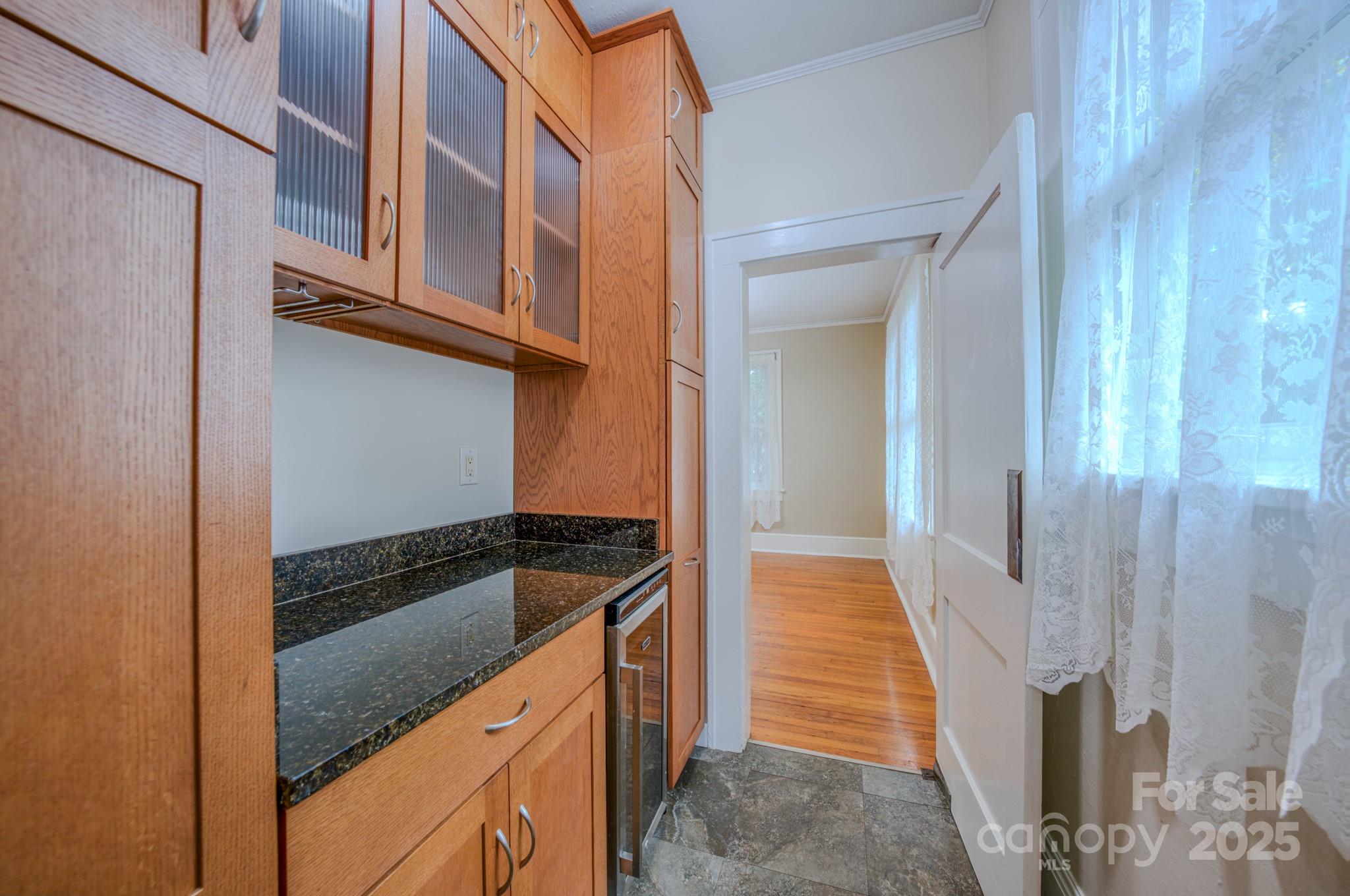 Larchmont Park - Residential