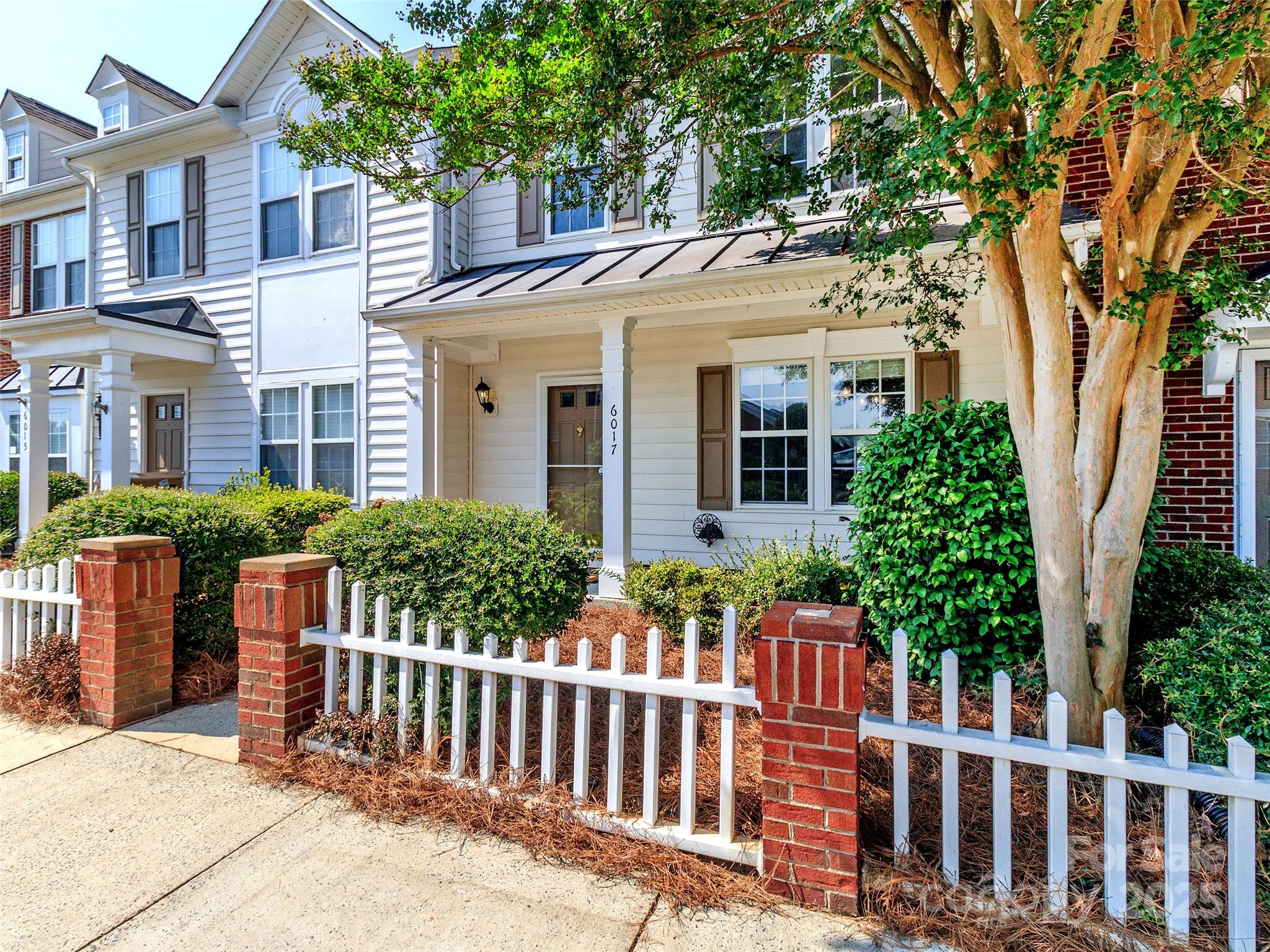 6017 Creft Circle