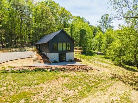 Photo of 57 Mezzo Cove, Asheville, NC 28804 (MLS # 4373014)