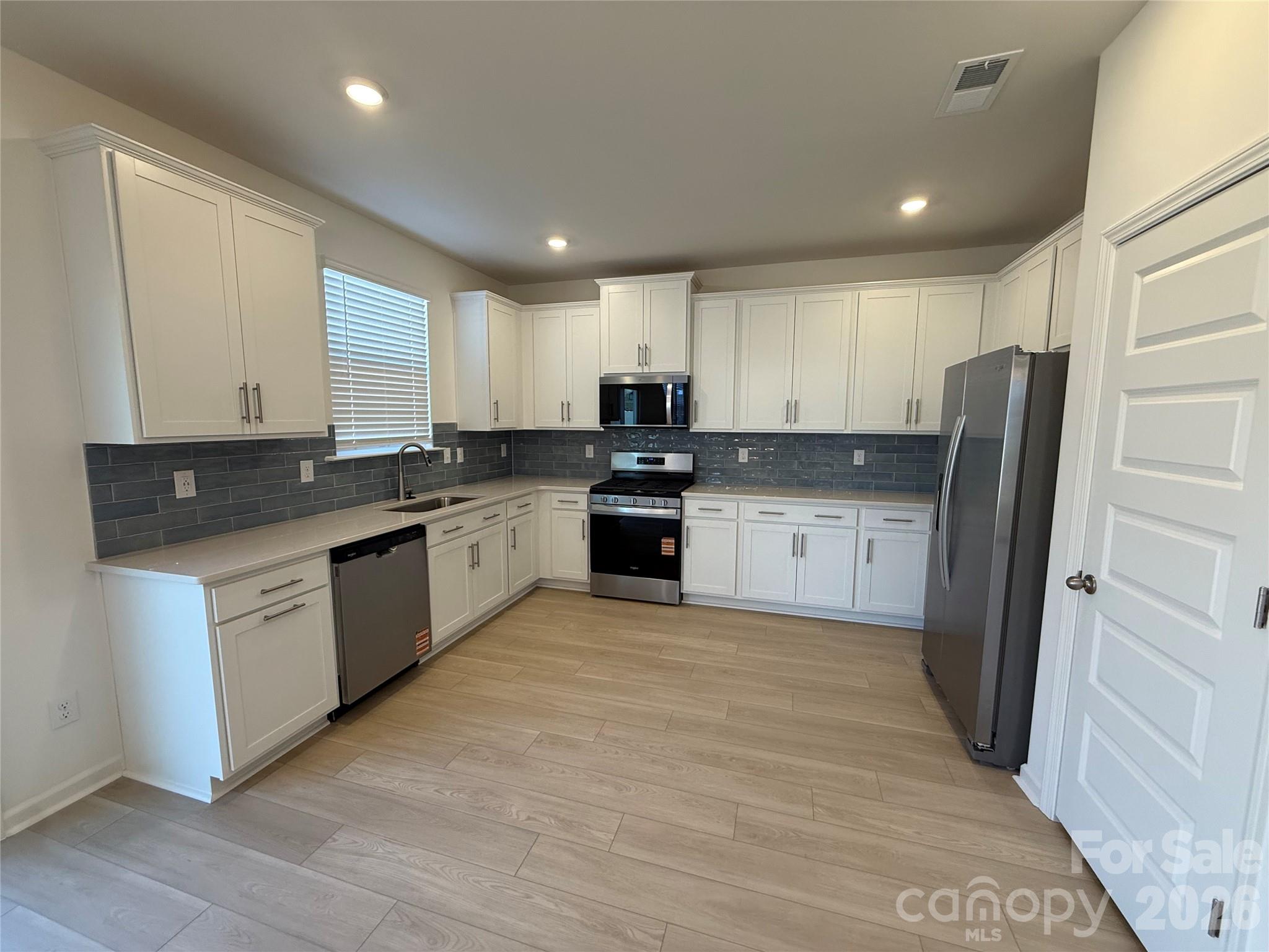 Wellington Pointe - Residential