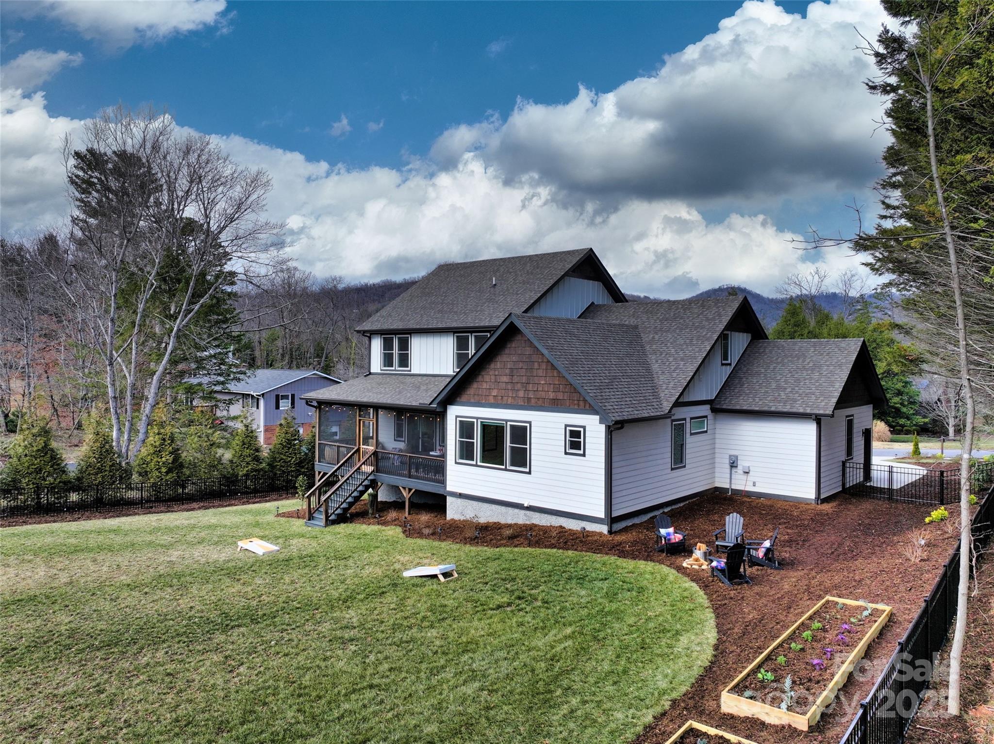 Pinedale - Residential