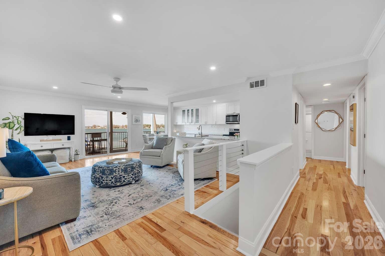 20407 Harborgate Court 408