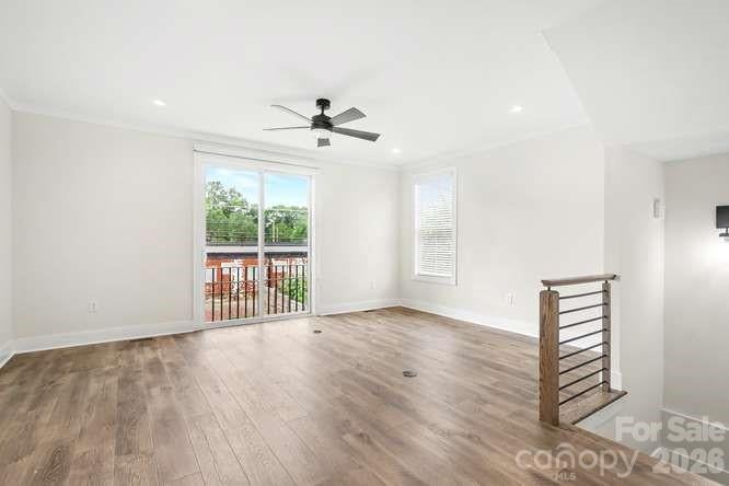 1300 E 10th Street 11