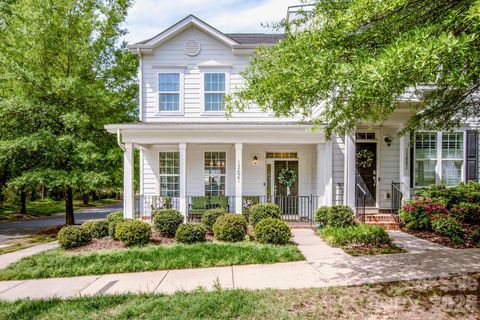 Photo of 13621 Old Vermillion Drive, Huntersville, NC 28078 (MLS # 4370576)