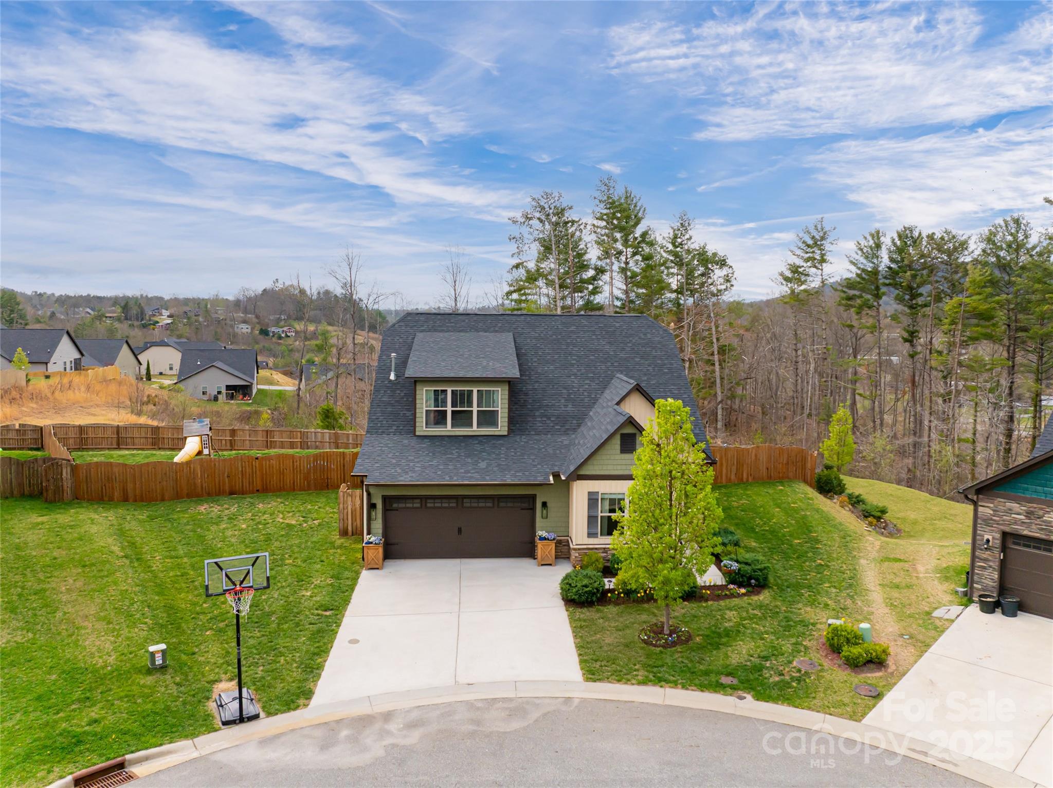 316 Wild Ginger Court 33
