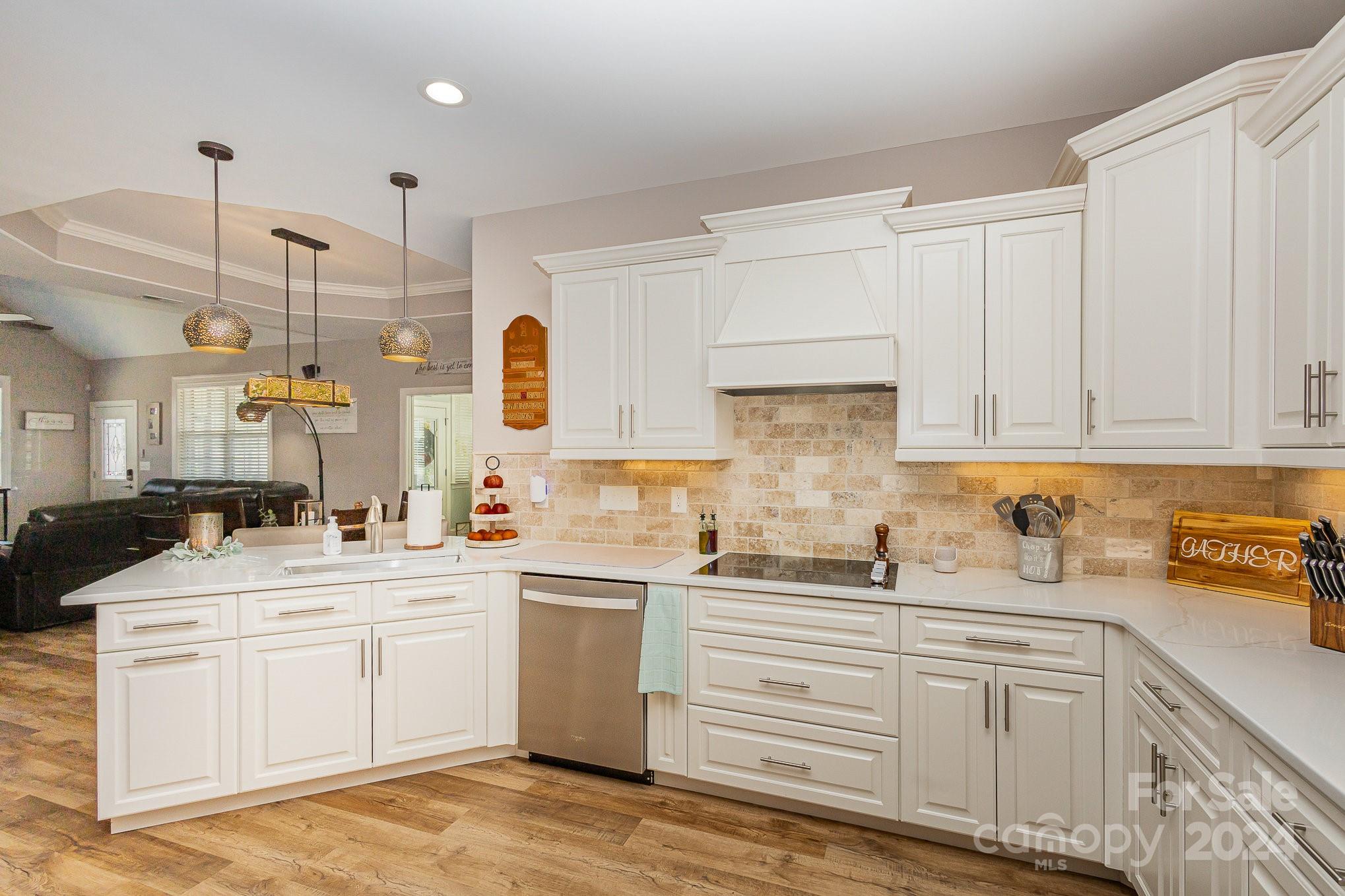 3 Cherry Way - Residential