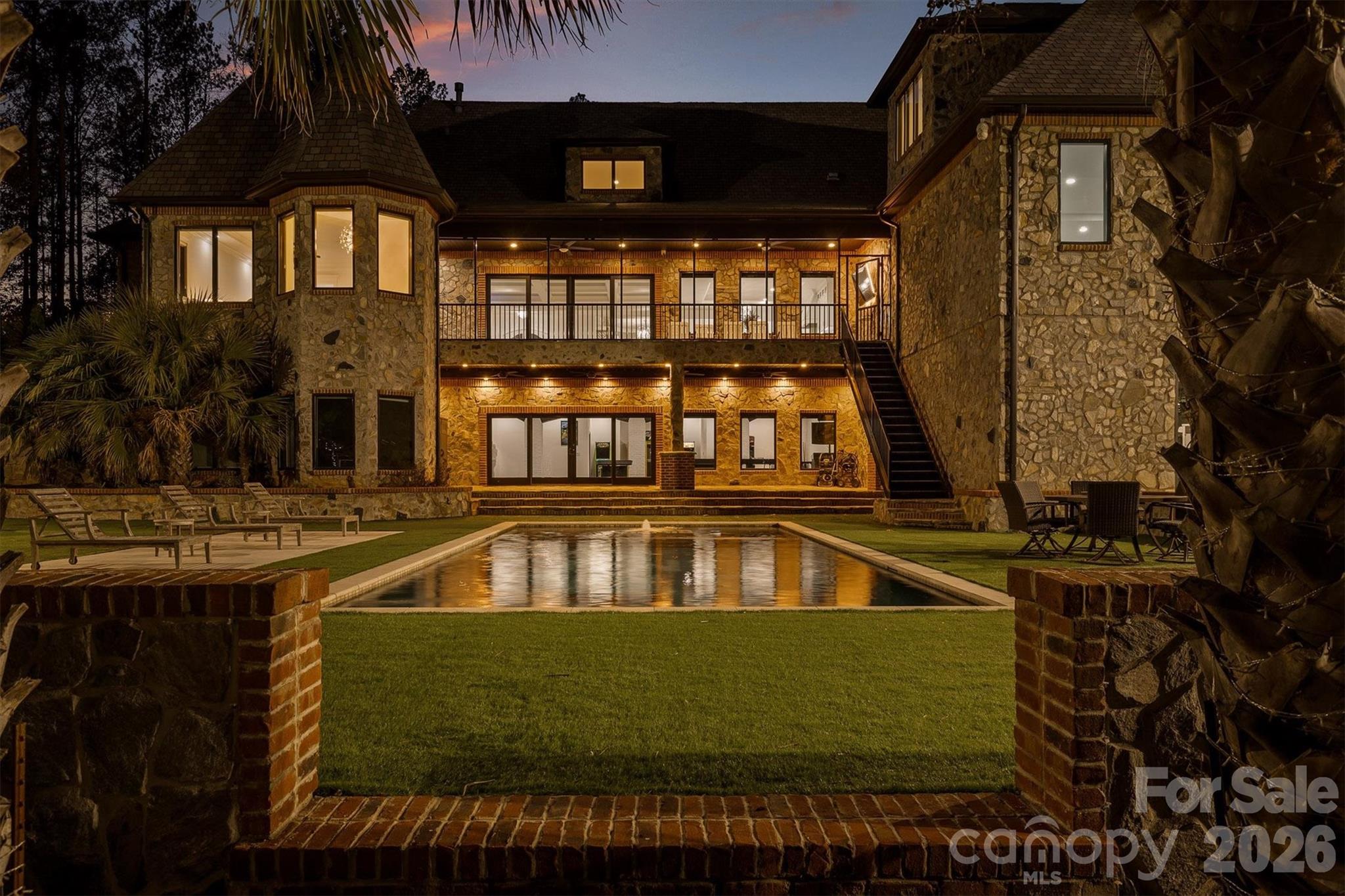 Twin Coves - Residential