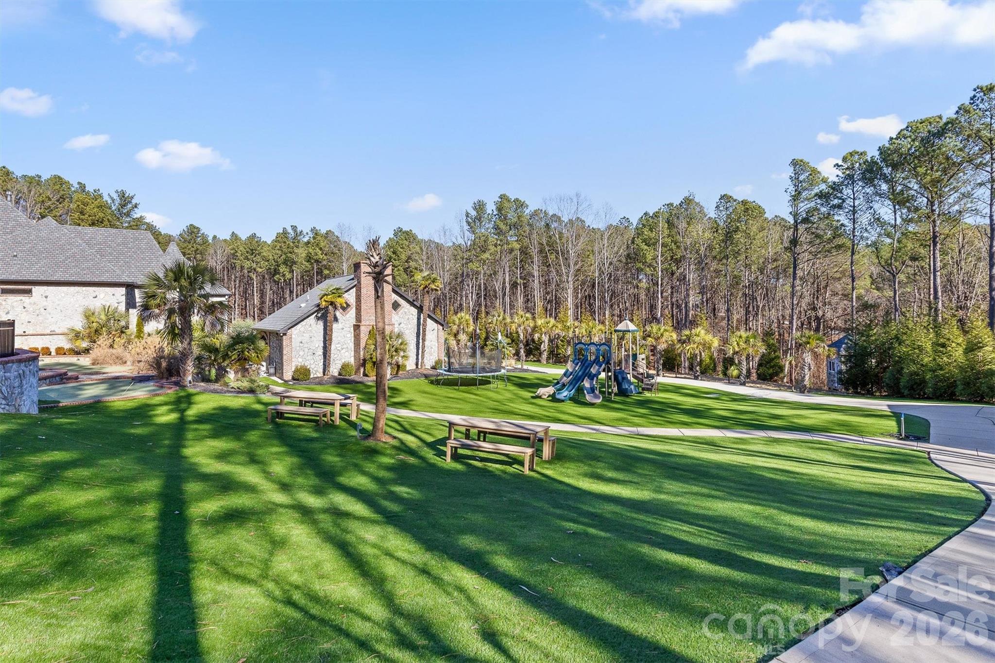 Twin Coves - Residential