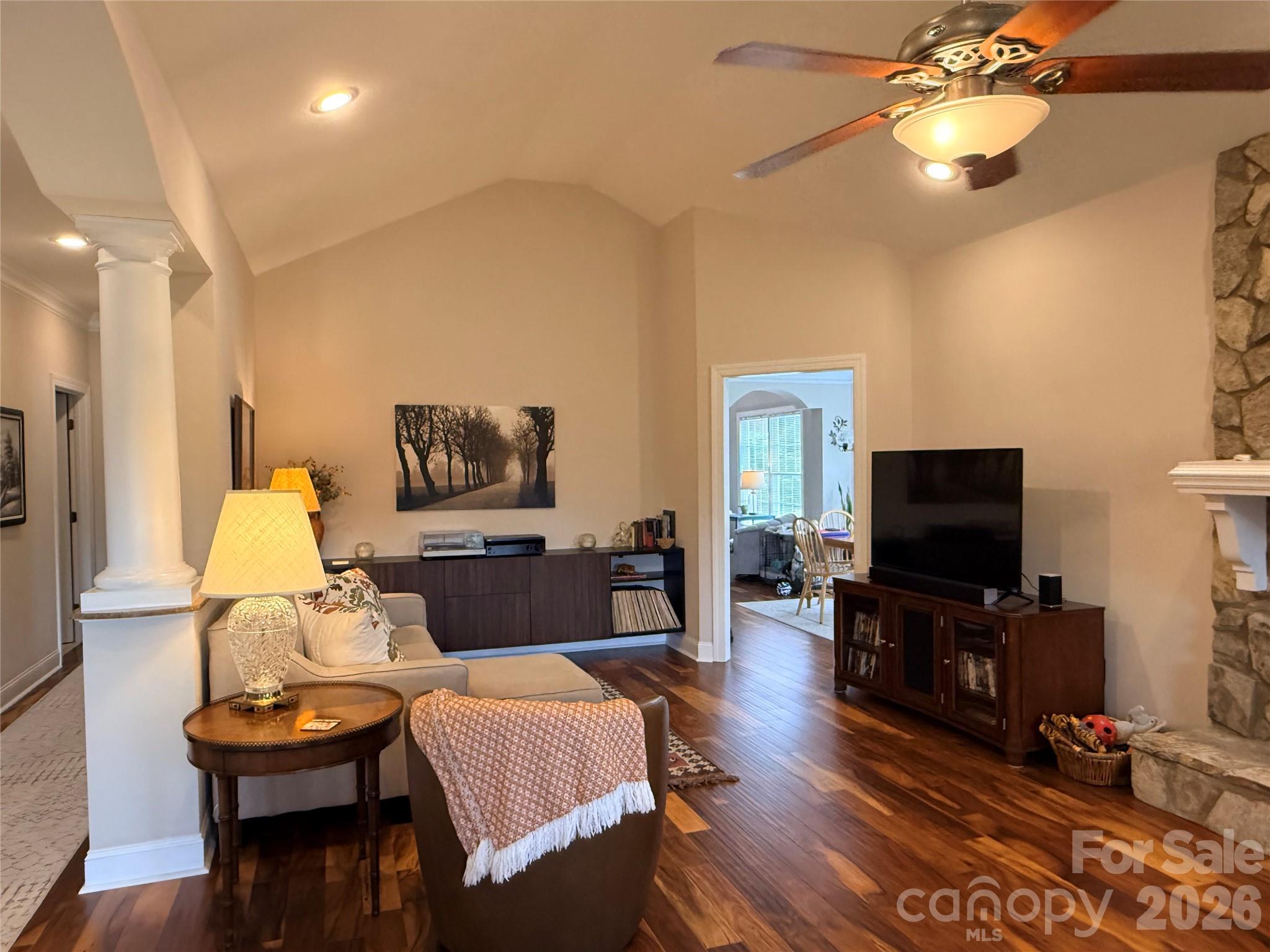 Royal Oaks - Residential