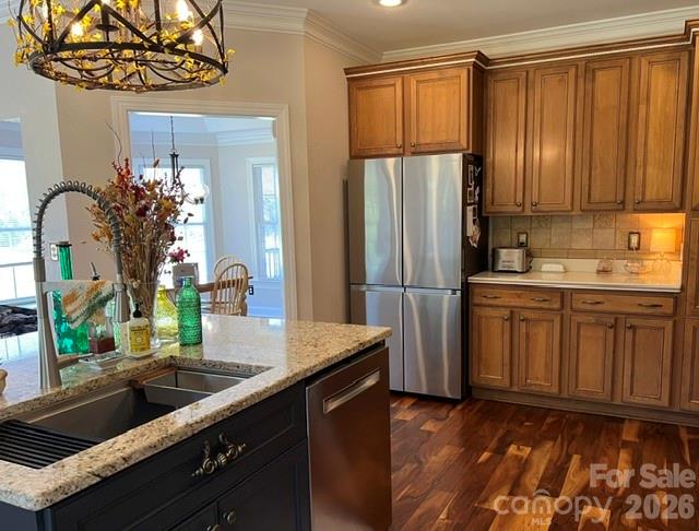 Royal Oaks - Residential