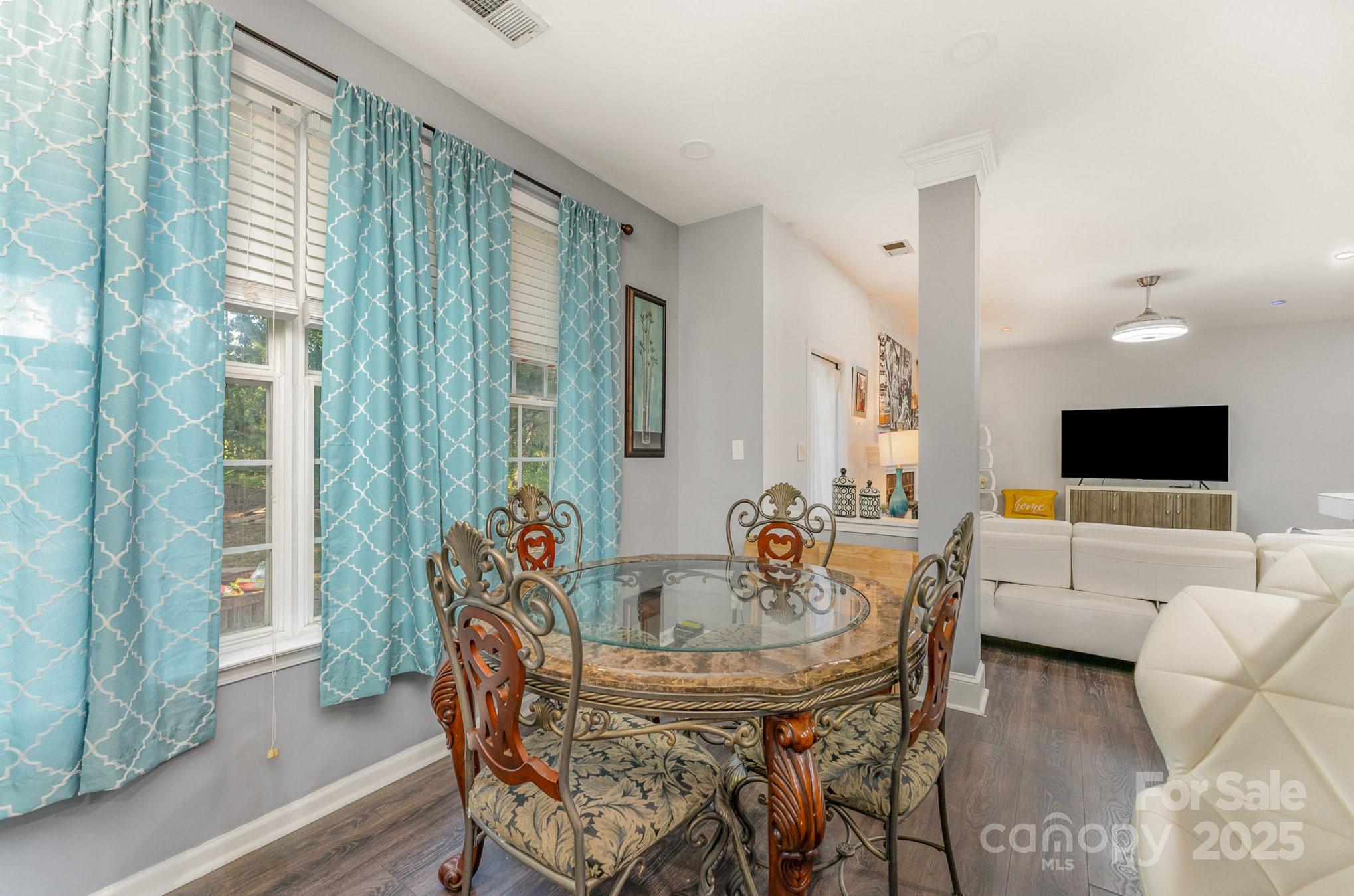 11424 Glenstone Court