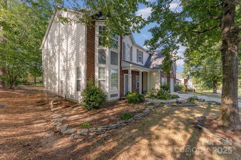 11424 Glenstone Court Charlotte NC 28269