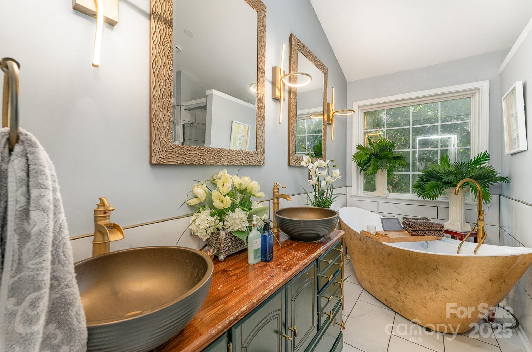 11424 Glenstone Court