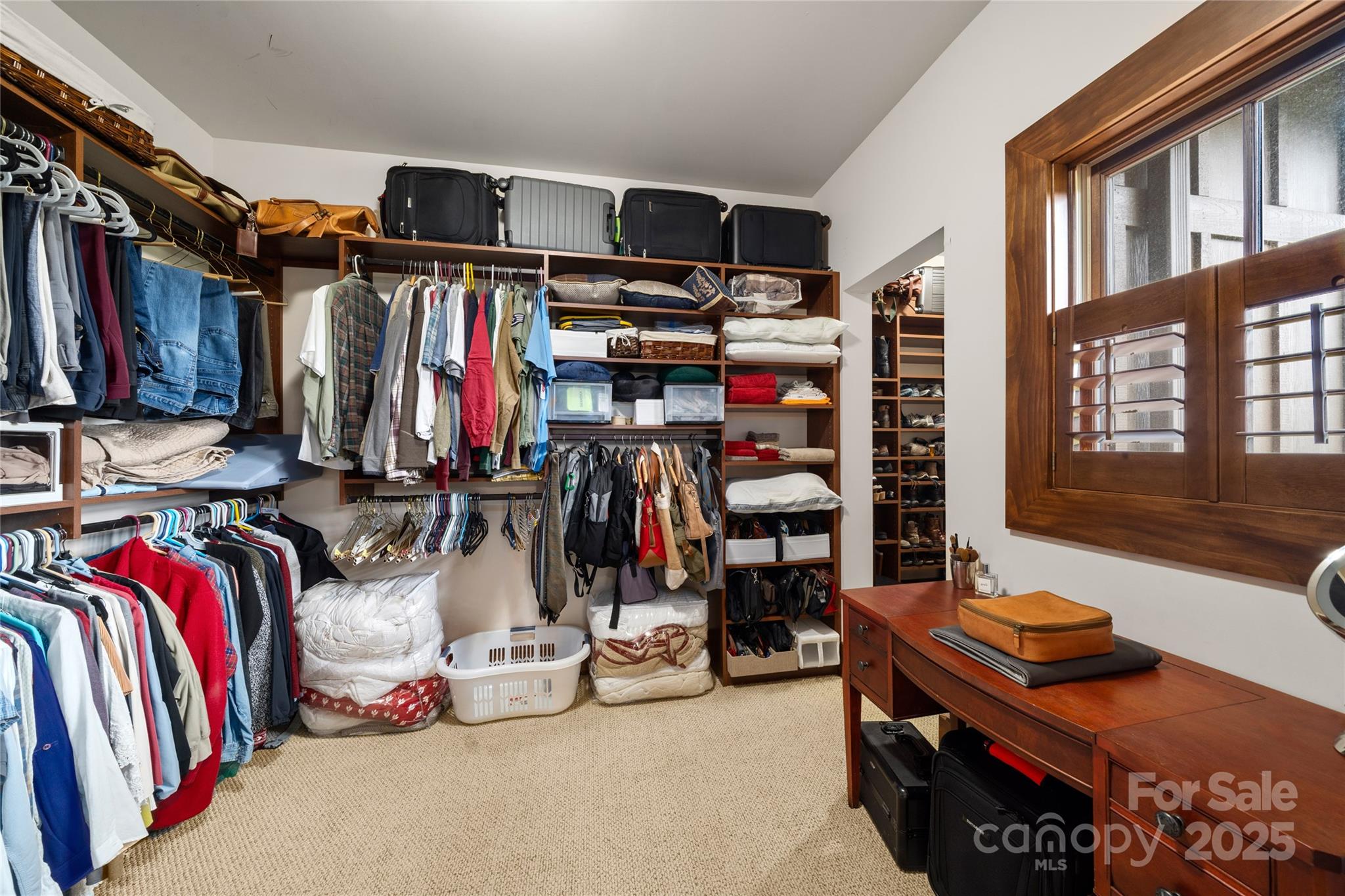 Pinnacle Falls - Residential