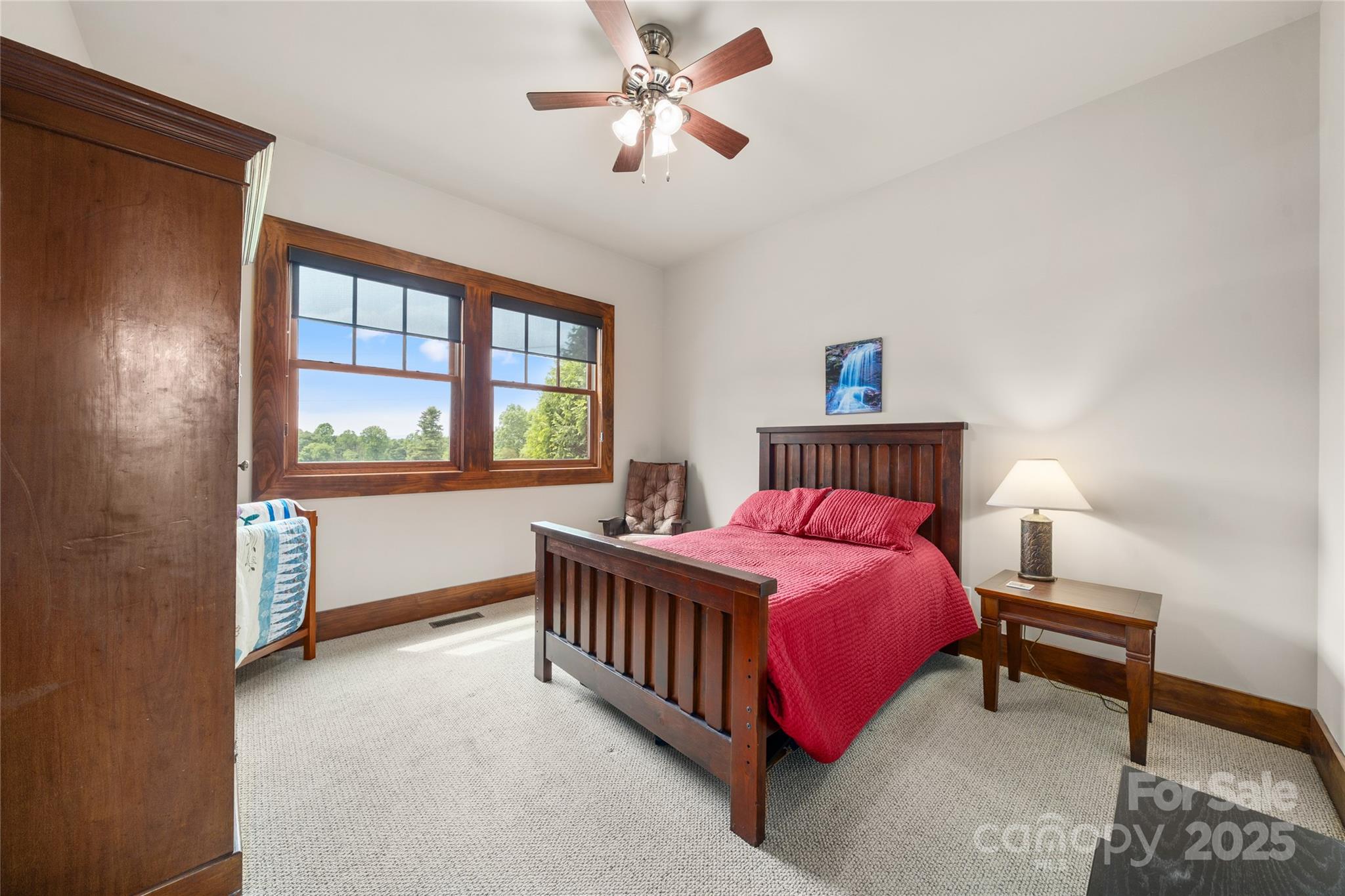 Pinnacle Falls - Residential