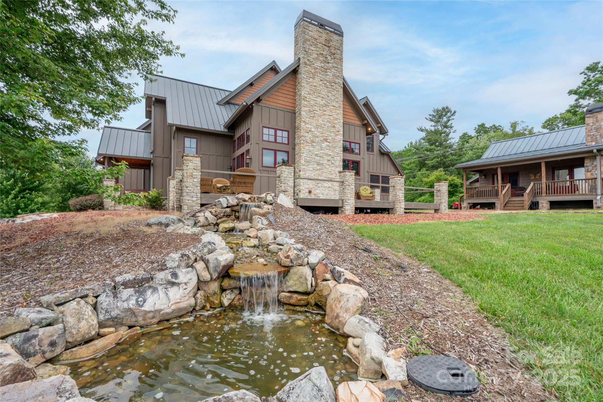 4862 Pinnacle Mountain Road