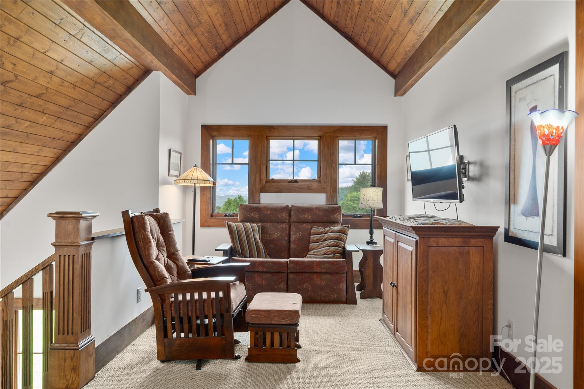 Pinnacle Falls - Residential