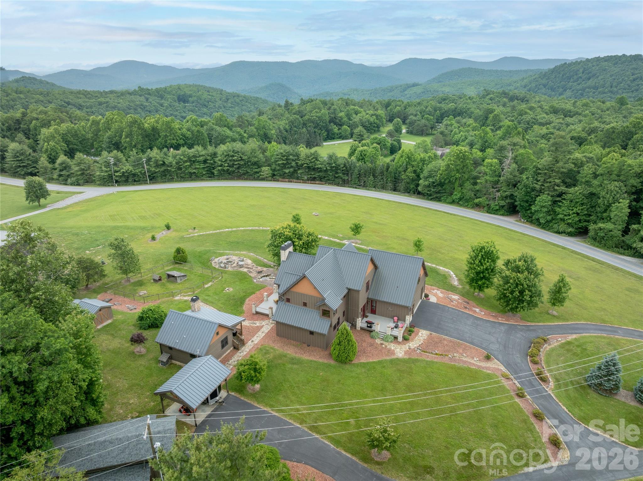 4862 Pinnacle Mountain Road