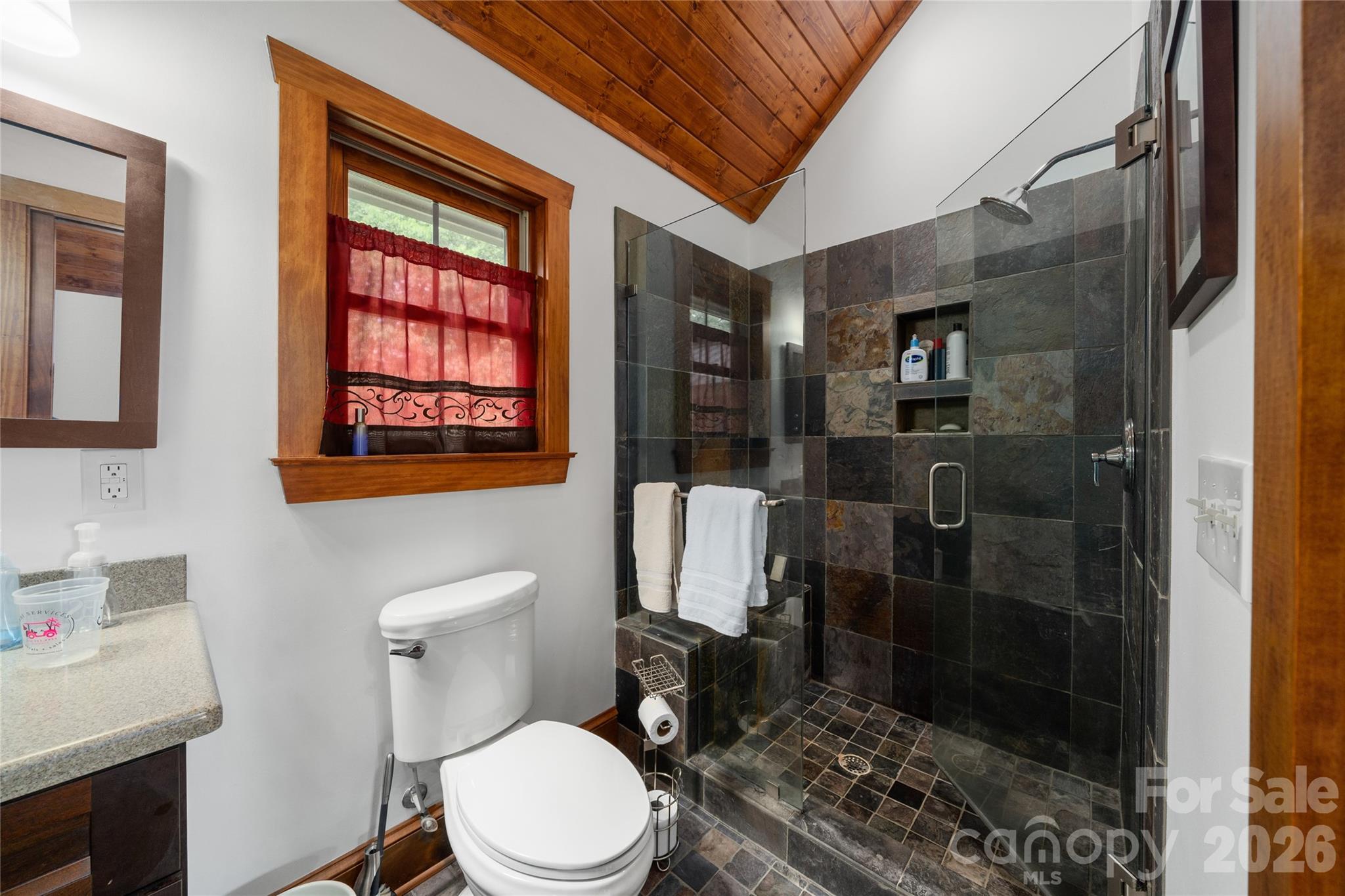 Pinnacle Falls - Residential