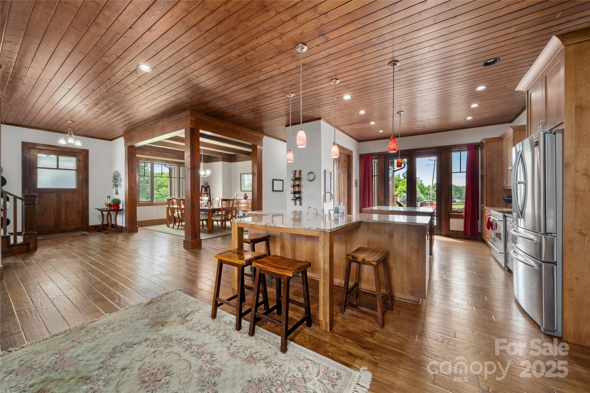 4862 Pinnacle Mountain Road