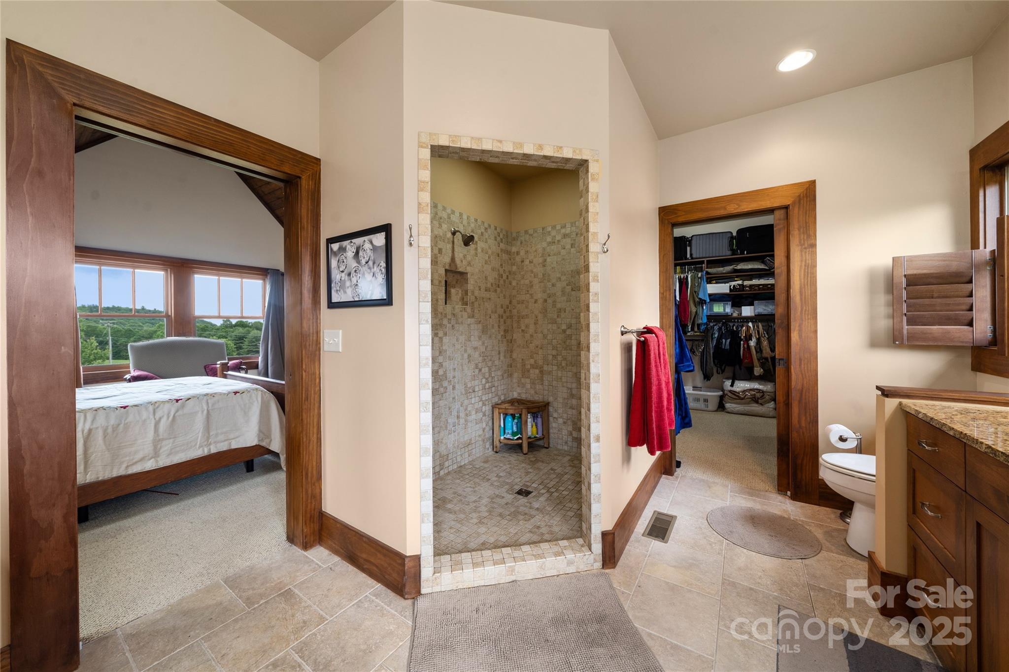 Pinnacle Falls - Residential