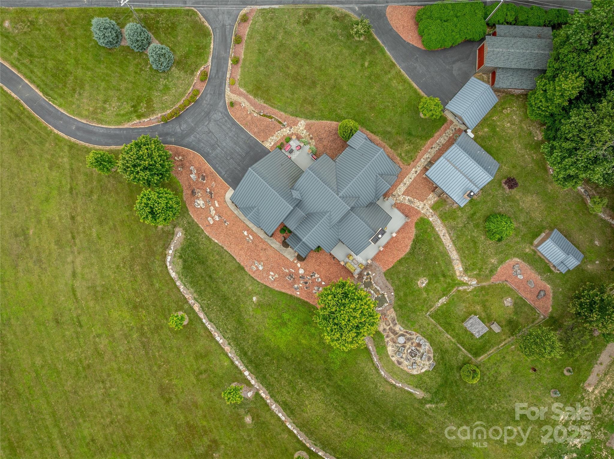 Pinnacle Falls - Residential