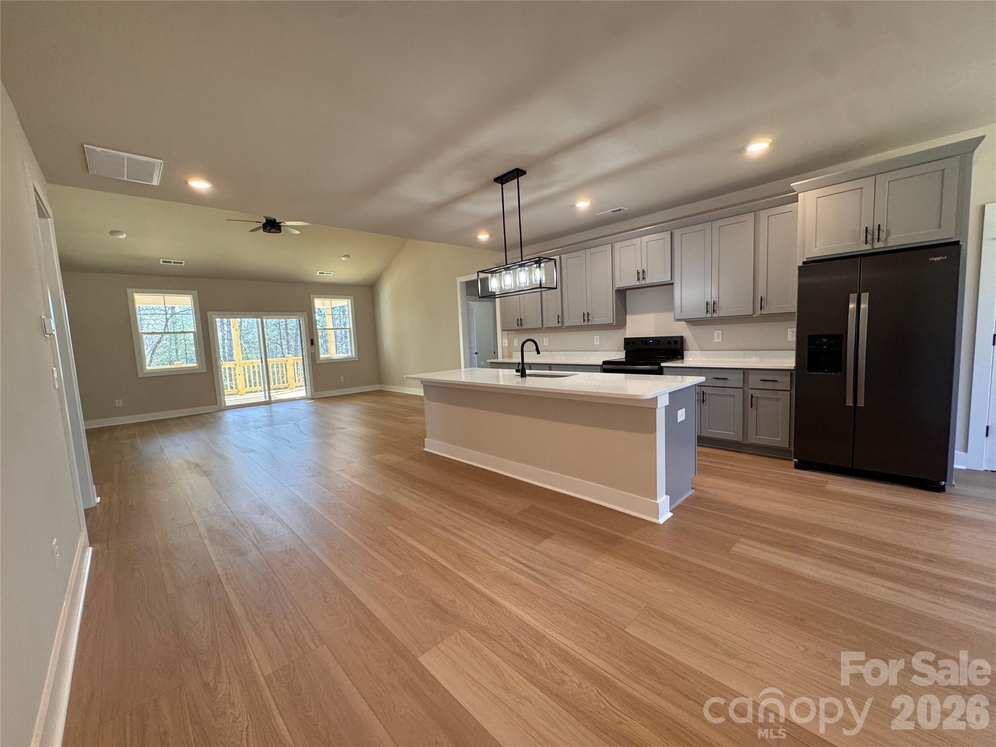 2422 Kimberly Avenue