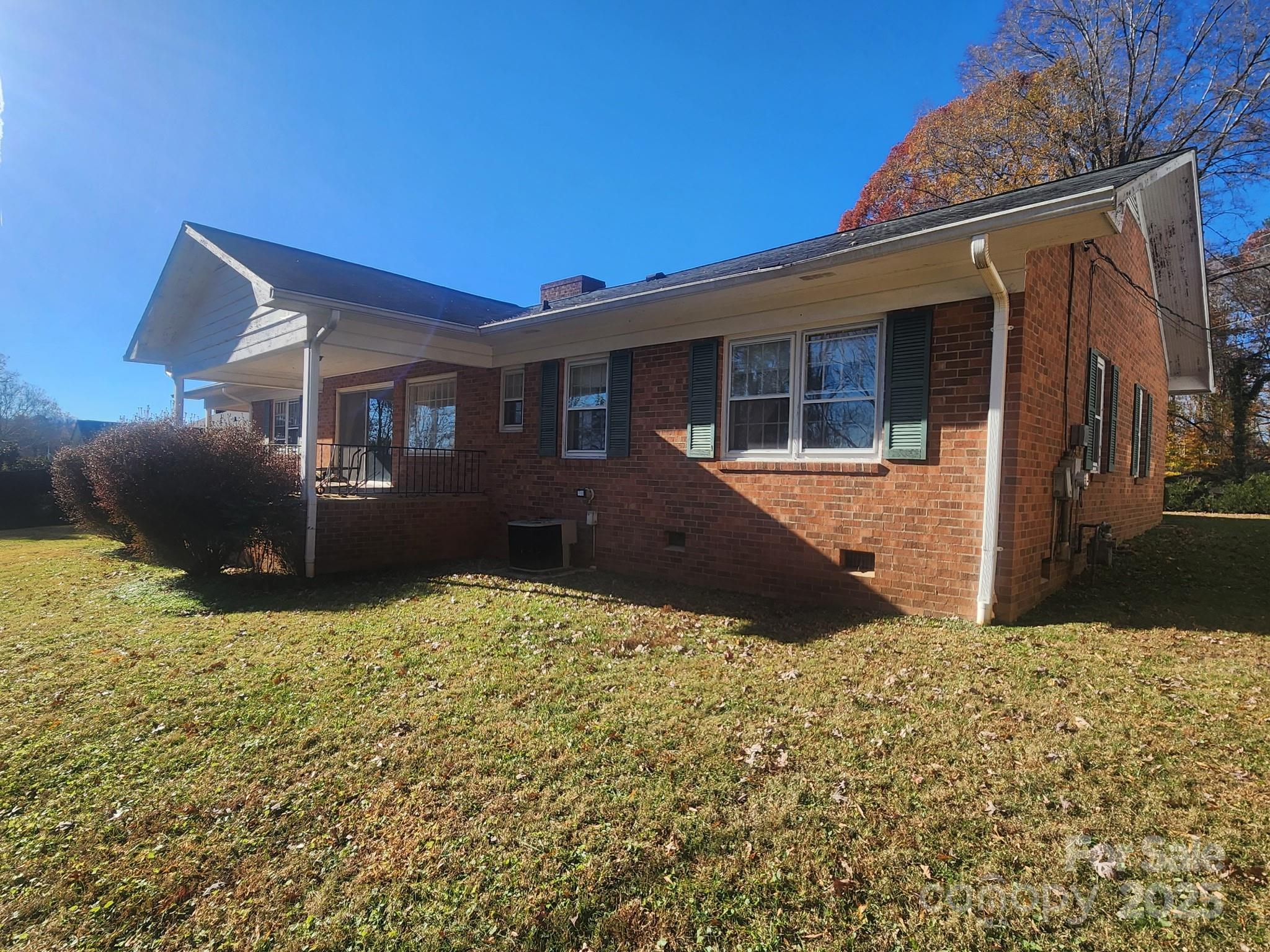 214 Robinwood Circle