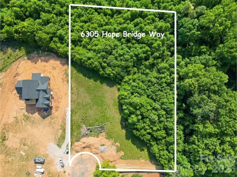 Photo of 6305 Hope Bridge Way, Huntersville, NC 28078 (MLS # 4386680)