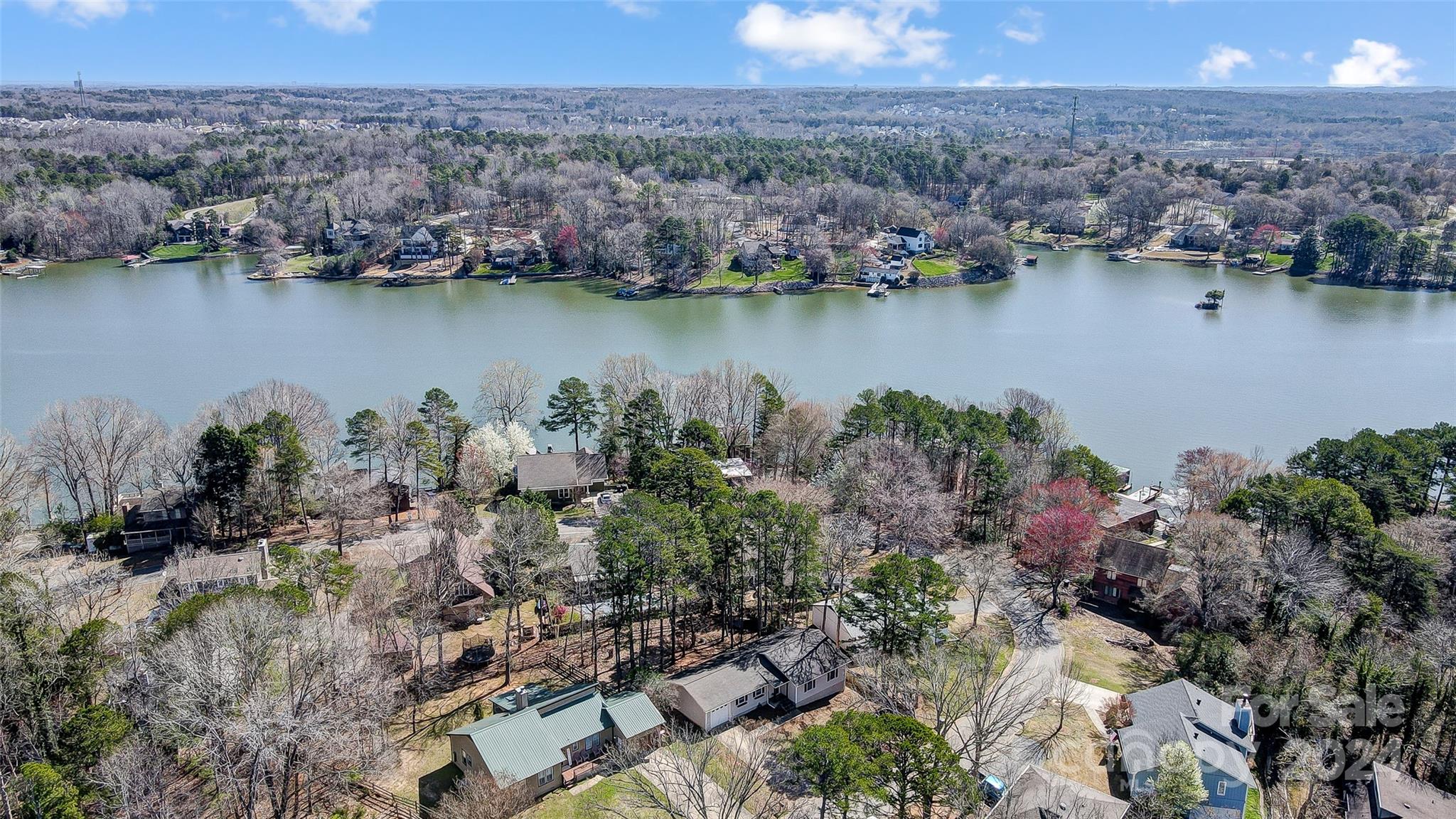 Tega Cay - Residential
