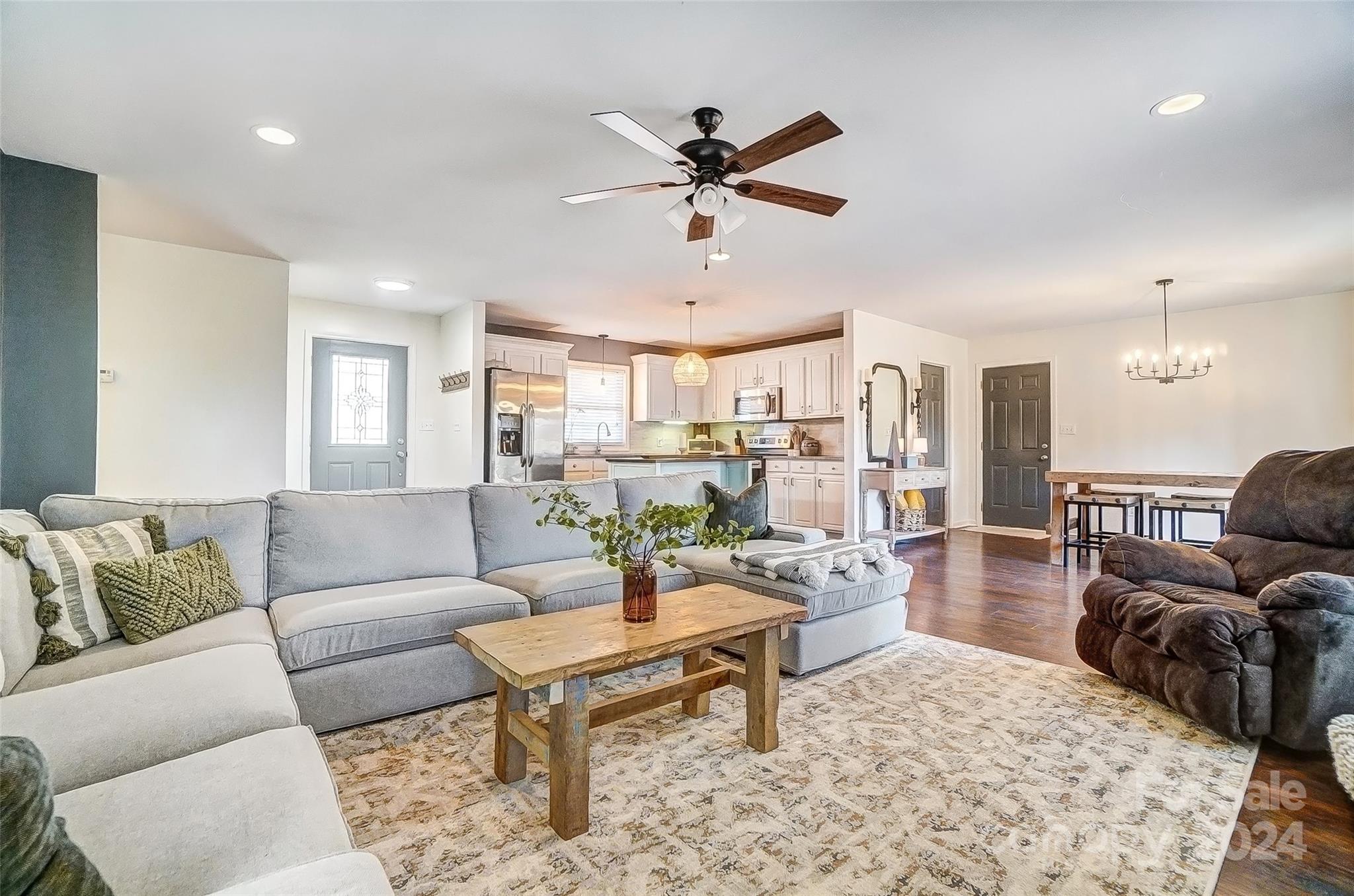 Tega Cay - Residential