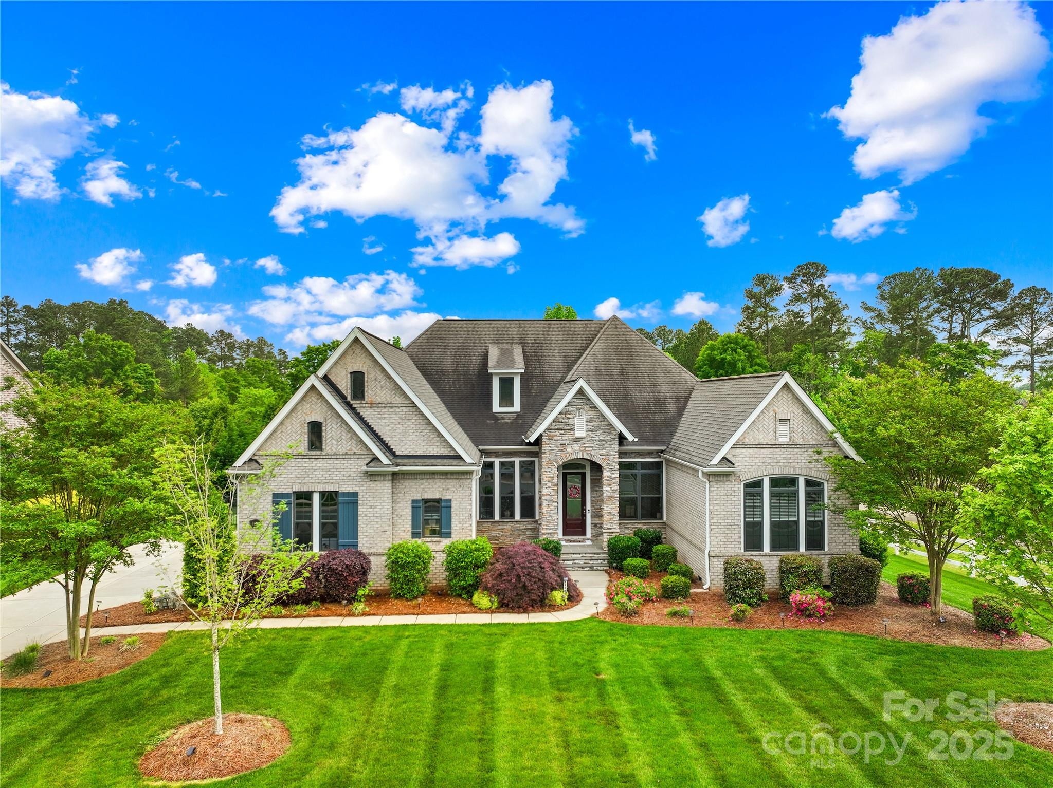 1128 Rosecliff Drive