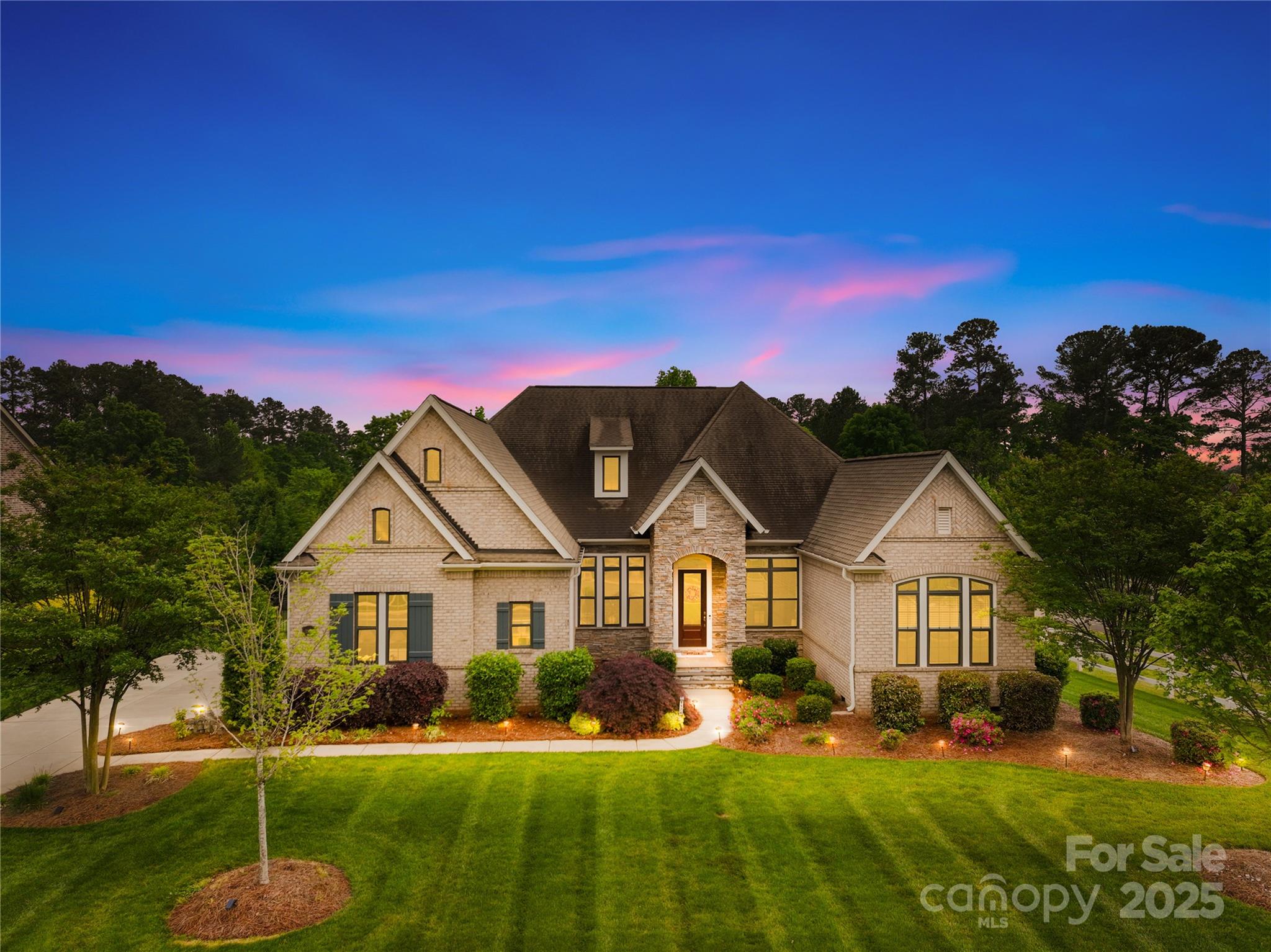 1128 Rosecliff Drive