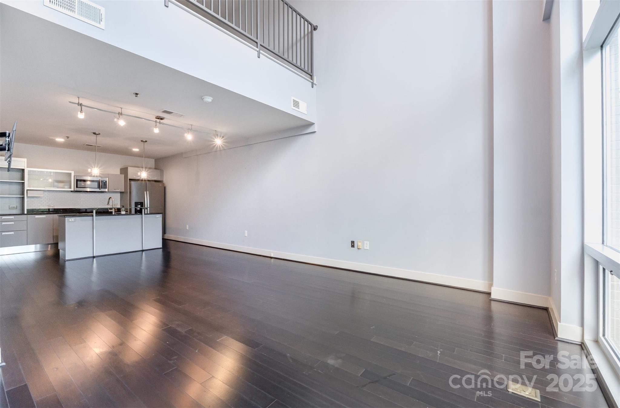 1133 Metropolitan Avenue 302