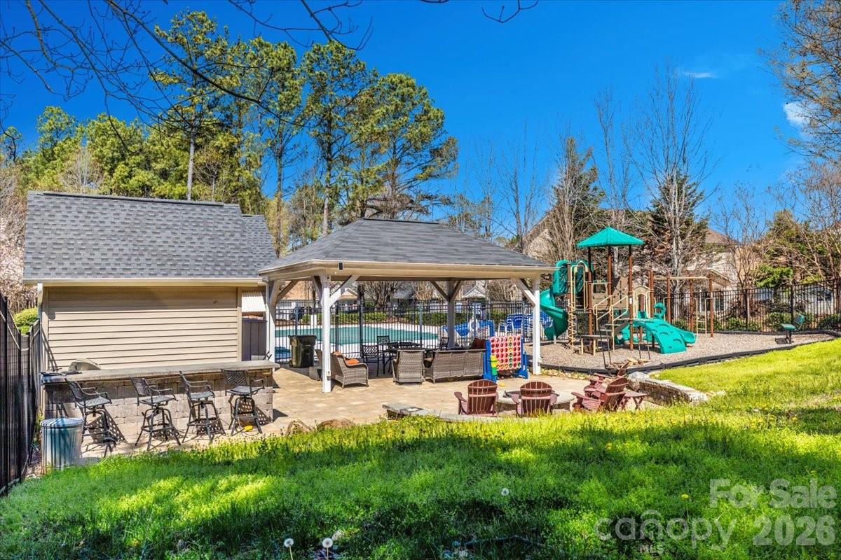 English Trails - Residential