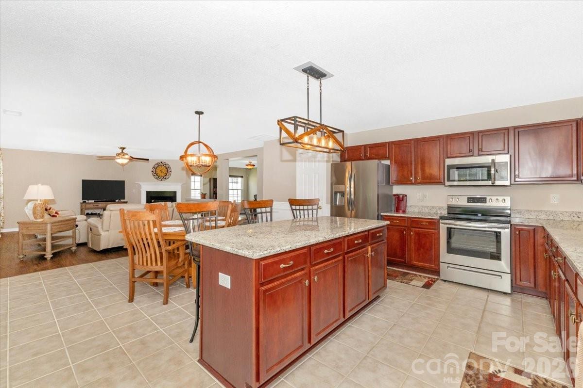 English Trails - Residential