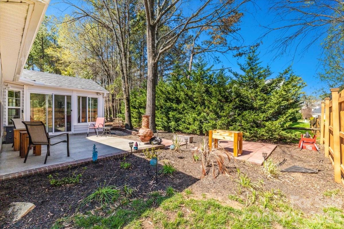 English Trails - Residential