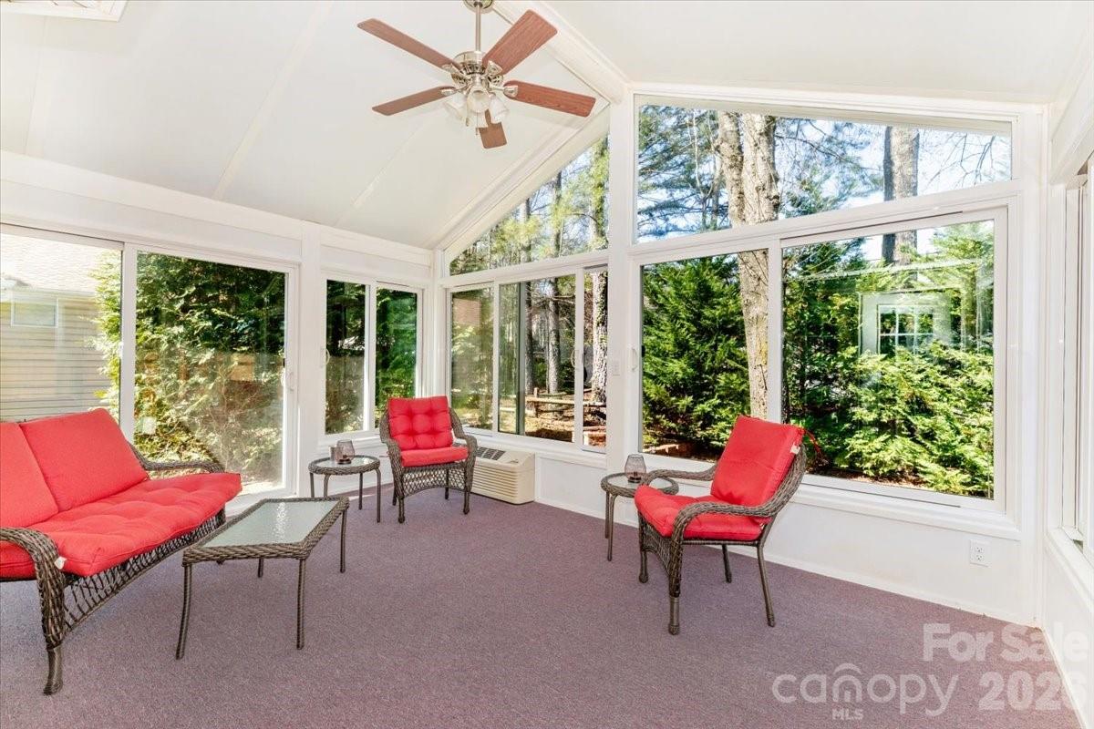 English Trails - Residential