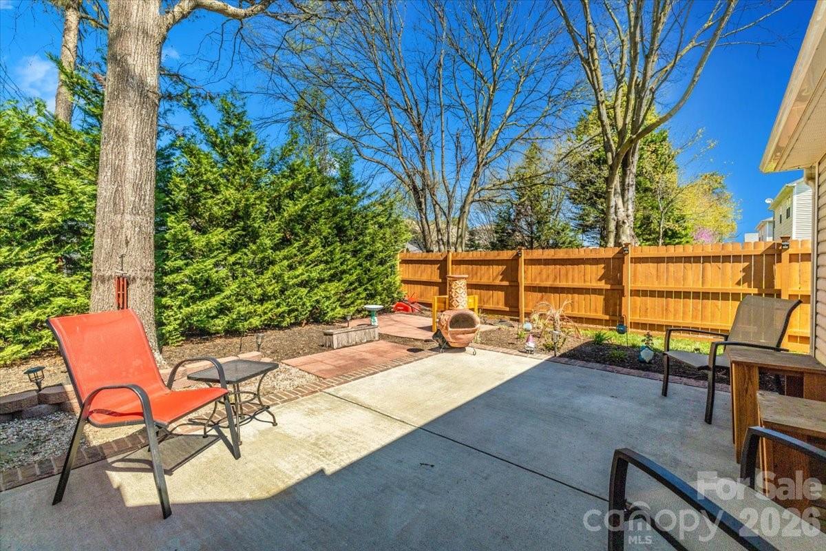 English Trails - Residential