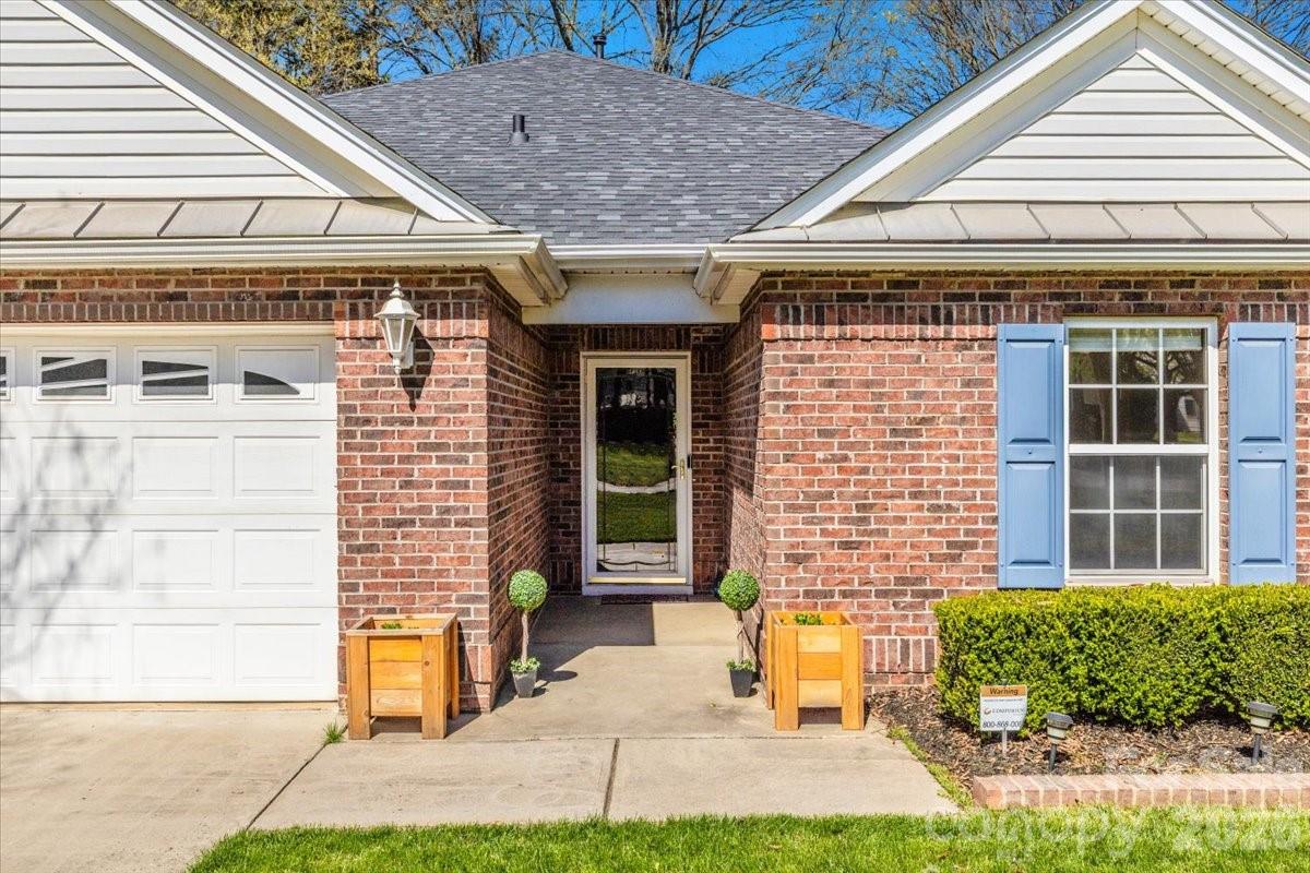 English Trails - Residential