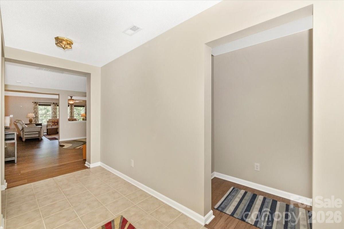 English Trails - Residential