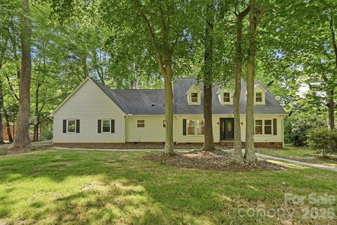 Photo of 3323 Lincoln Lane, Gastonia, NC 28056 (MLS # 4368845)
