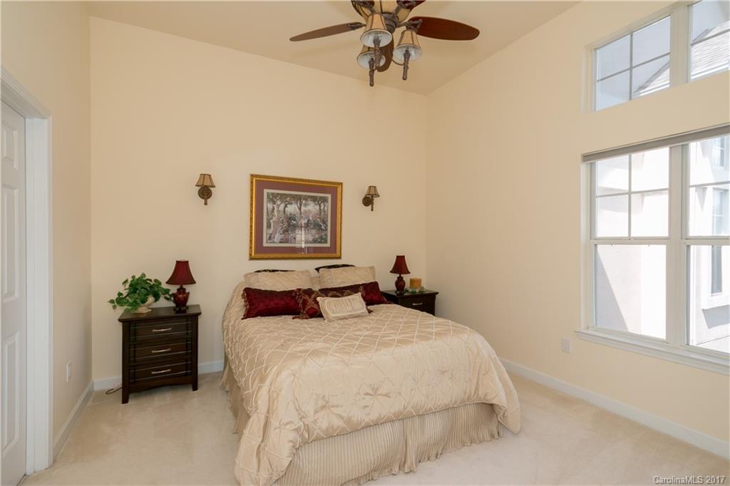 Pier 33 - Residential