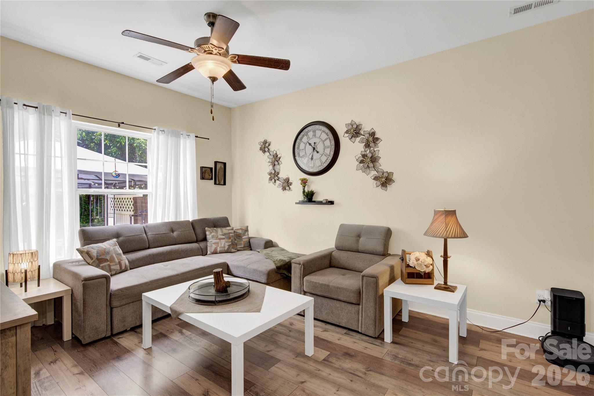 117 Sherman Oaks Lane