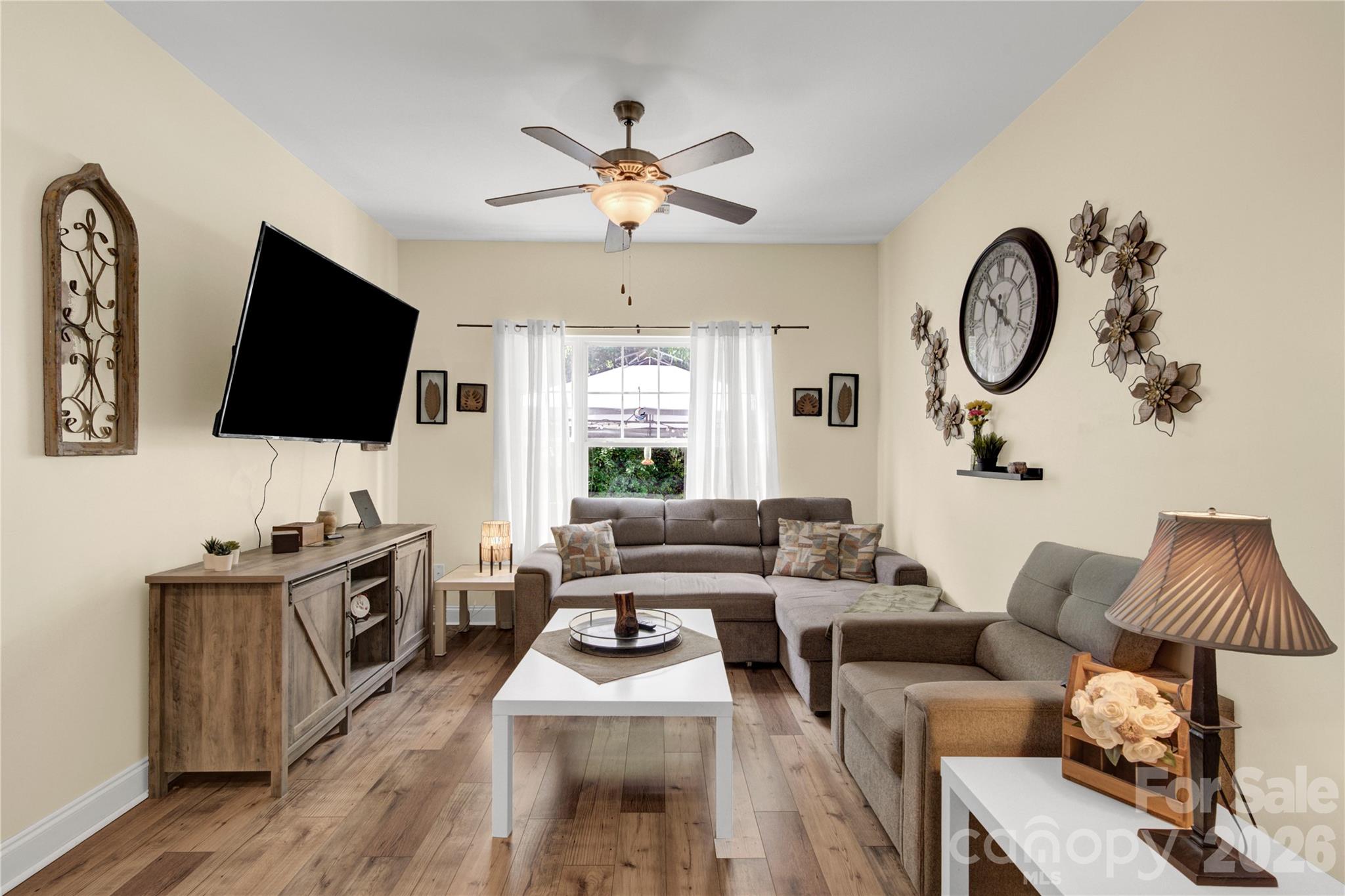 117 Sherman Oaks Lane